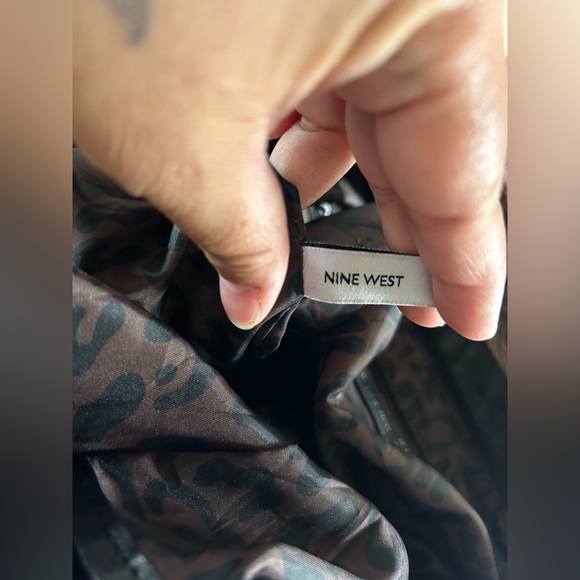Nine West black shoulder bag. Used. - Picture 10 of 17